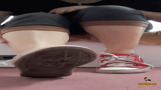 کلیپ فوت فتیش وطنی با کتونی آل استار