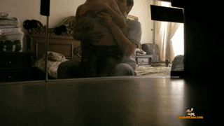 تریسام ایرانی رو تخت خواب