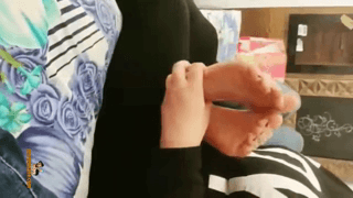 فانتزی مجازات با قلقلک