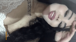 لایو سکسی و داغ دختر ایرانی با سوتین