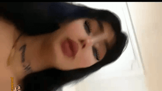 غزل جون معمولا لباس و درمیارن 